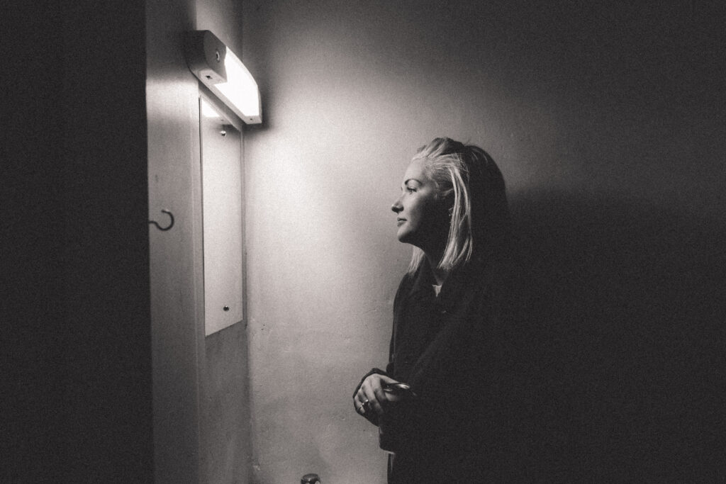 Ailbhe Reddy returns with new single ‘Inhaling’