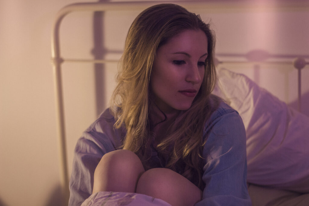 Ruby Greenberg celebrates the beauty of human connection with new single ‘Roses’