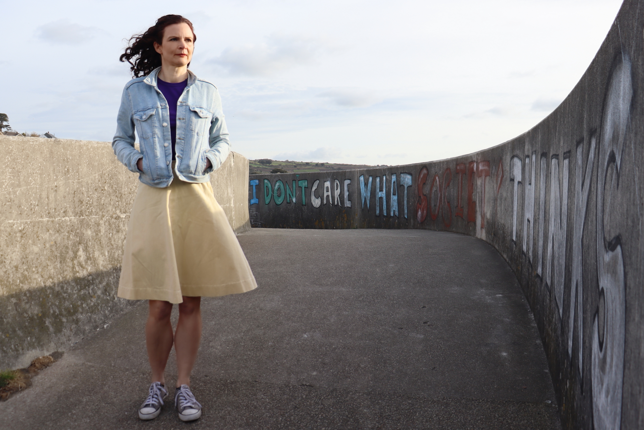 You are currently viewing Nell Davies returns with new single ‘A Sad Kind of Freedom’