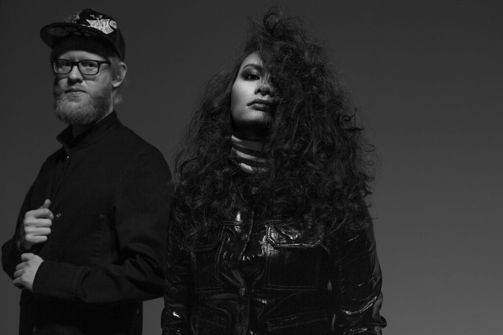 Ask Carol share fierce new single ‘Mountains of Cash’