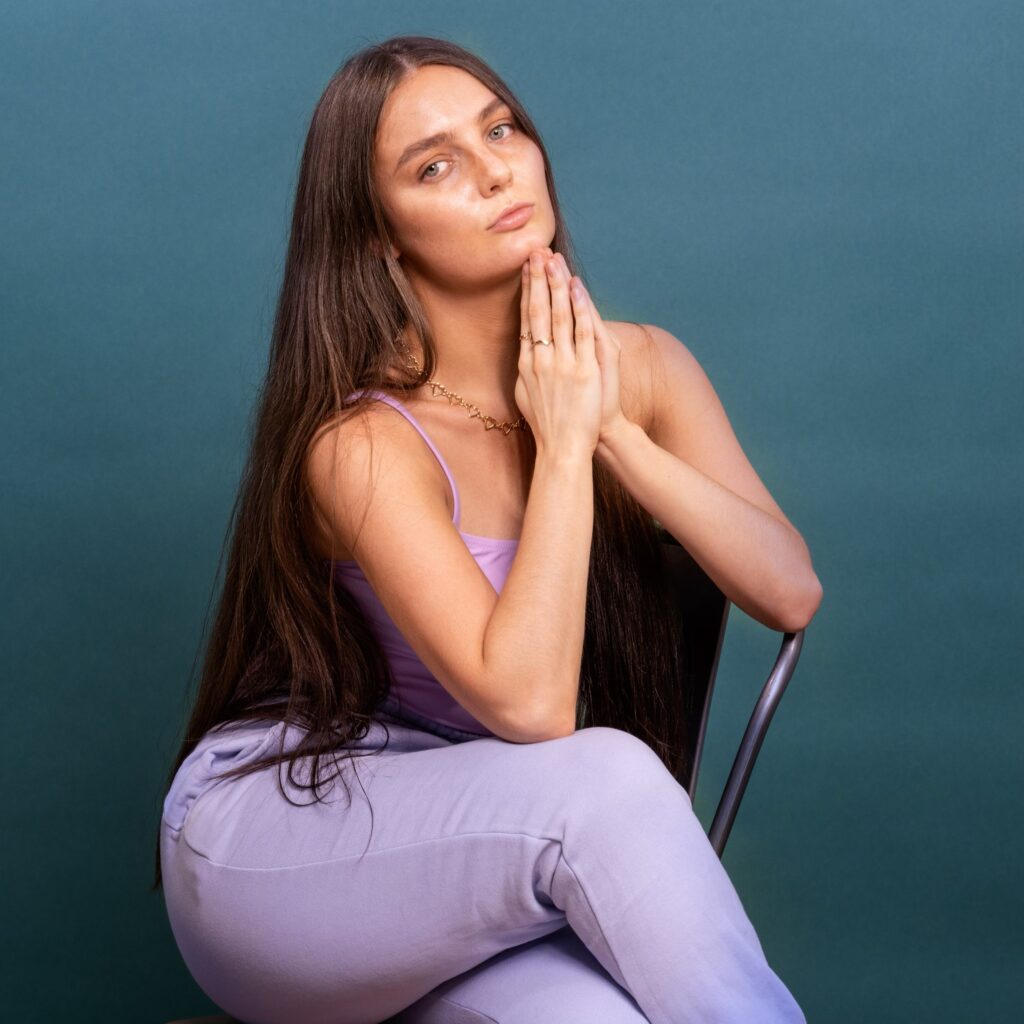 Alice Rowe shares laid-back, introspective new single ‘As It Seems’