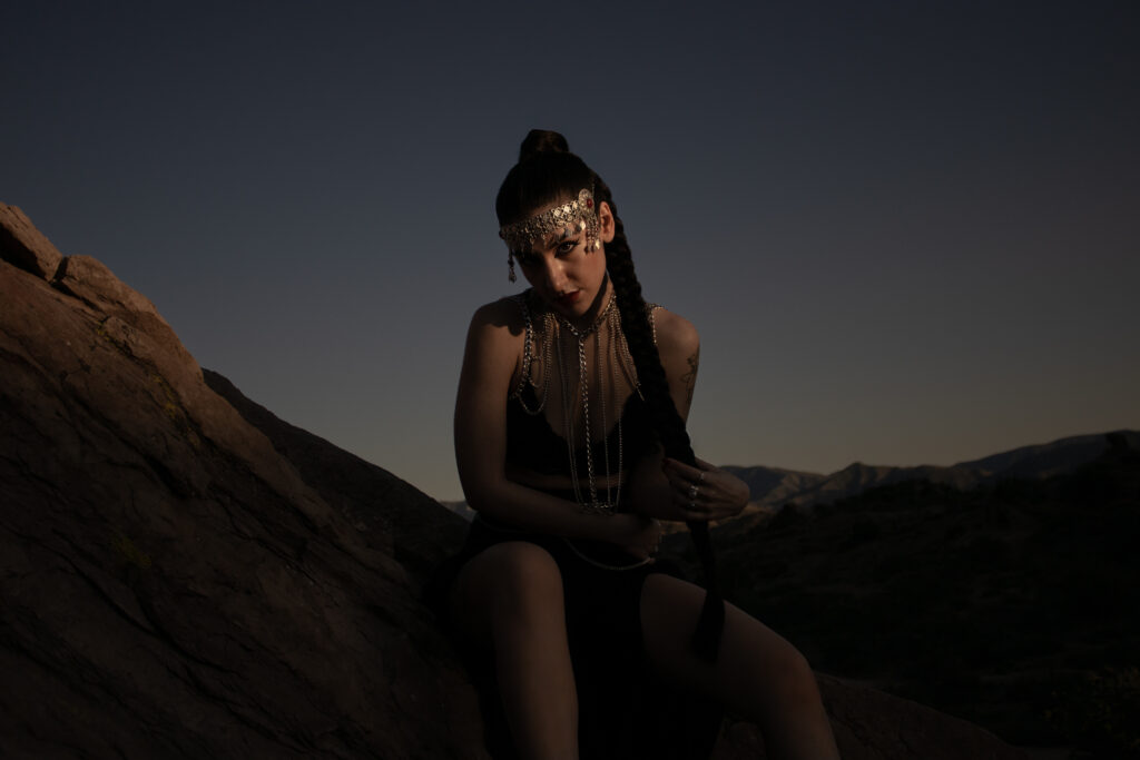 SAUNDIA releases compelling new single ‘THE REMEMBERING’