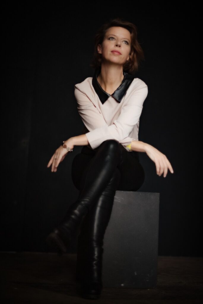 PREMIERE: Kat Koan & The Lost Souls release new single ‘Fangs Out’