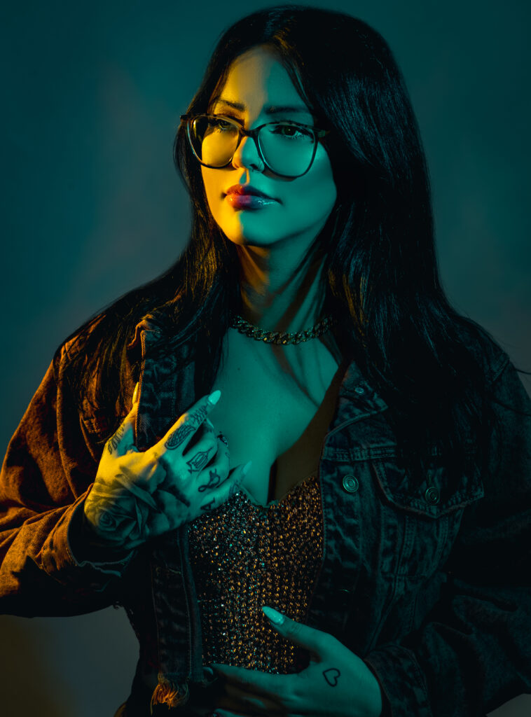 Caitlynne Curtis shares new single ‘Mood Swings’