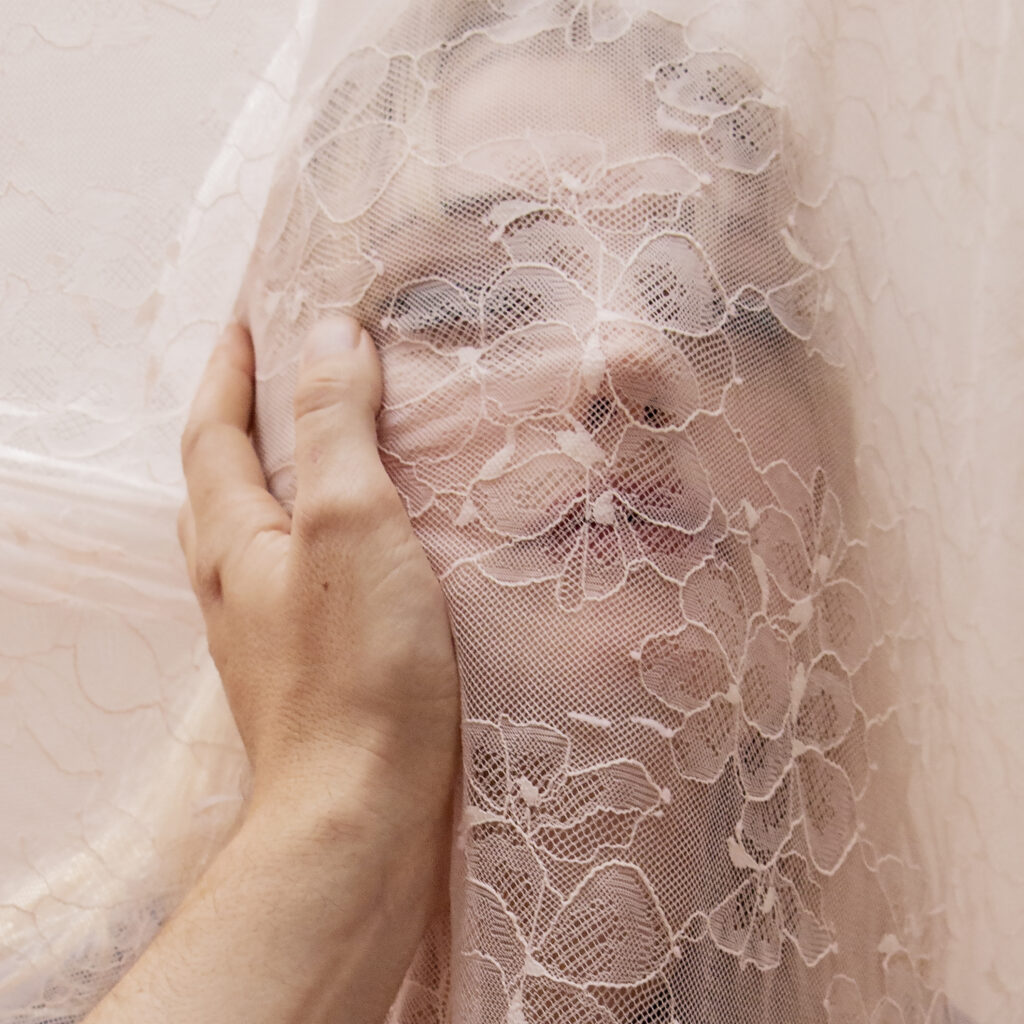 Alison Sudol unveils hypnotic visuals for ‘Meteor Shower’, announces autobiographical new album Still Come the Night