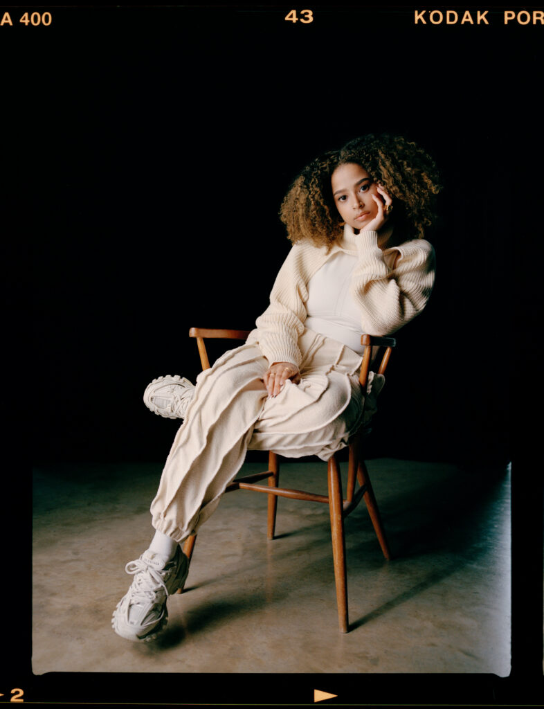 Olivia Nelson unveils new double single ‘Friends’ / ‘Strangers’