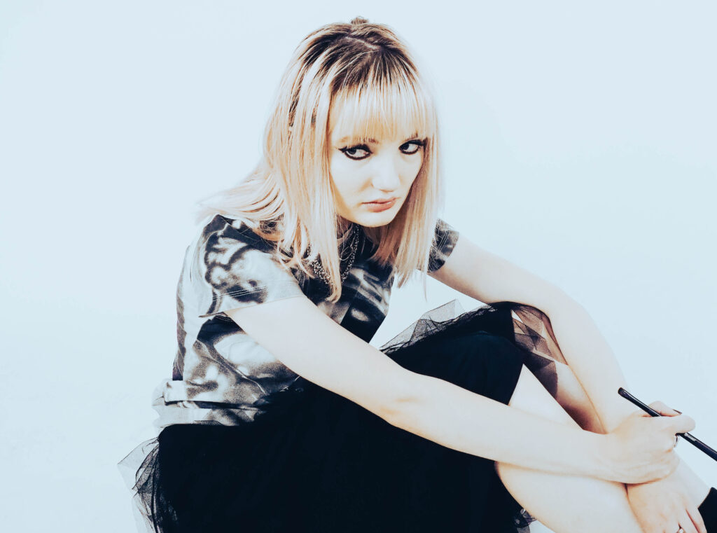 Jackie Hayes releases new single ‘Bite Me’