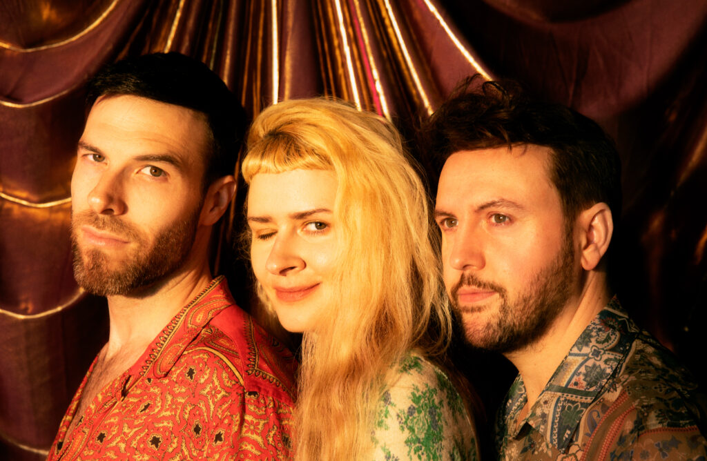 Dance Lessons return with serrated pop double A side ‘Wet Batteries / I Like Lies’