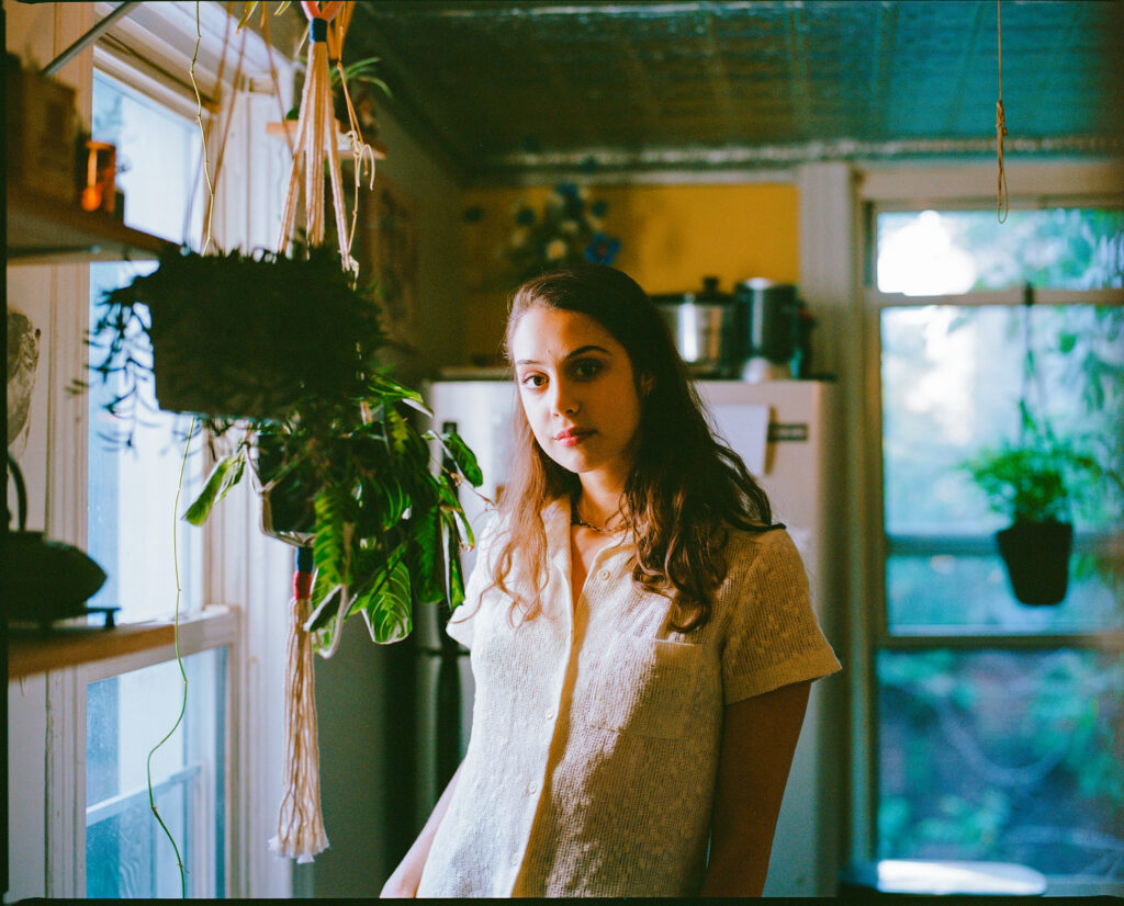 Nisa announces new EP Exaggerate; shares title track