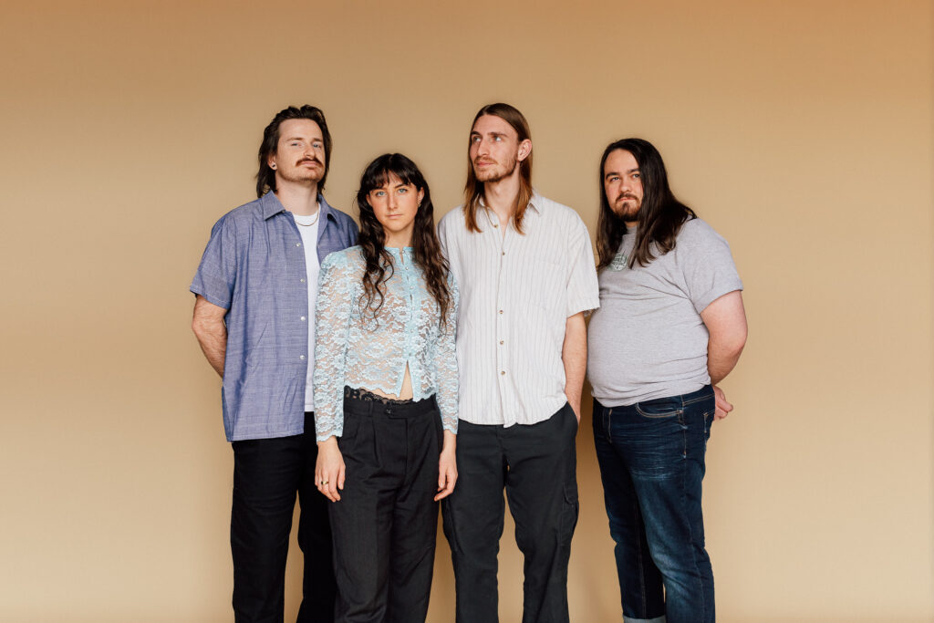 Jet City Sports Club unveils dreamy indie-pop track ‘Green Thumb’
