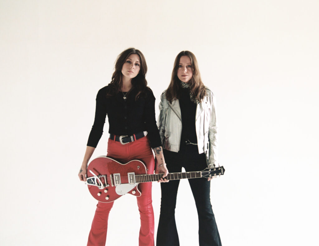 Larkin Poe present new song ‘Georgia Off My Mind’