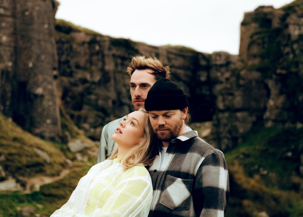 amilost debuts with powerful single ‘Pillowside’