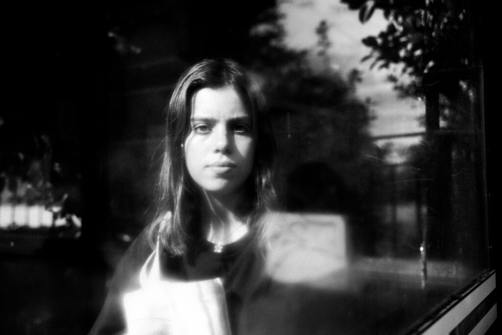 Bonnie Kemplay shares brand new track ‘Was It Obvious’