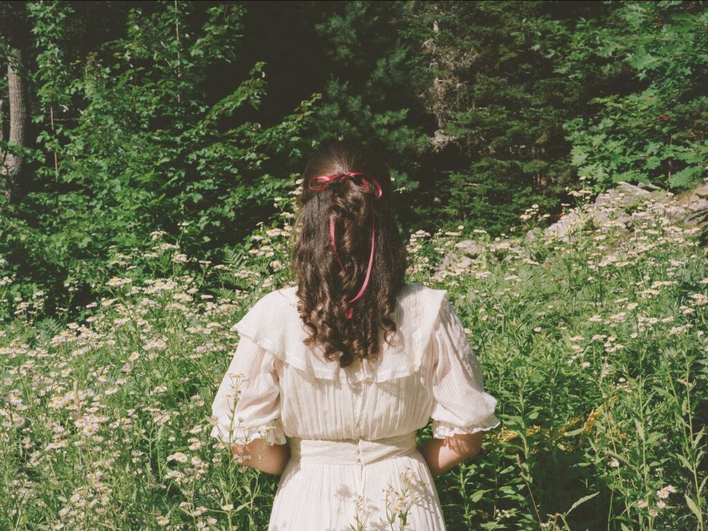 Gemma Laurence announces new LP Lavender and shares the title track