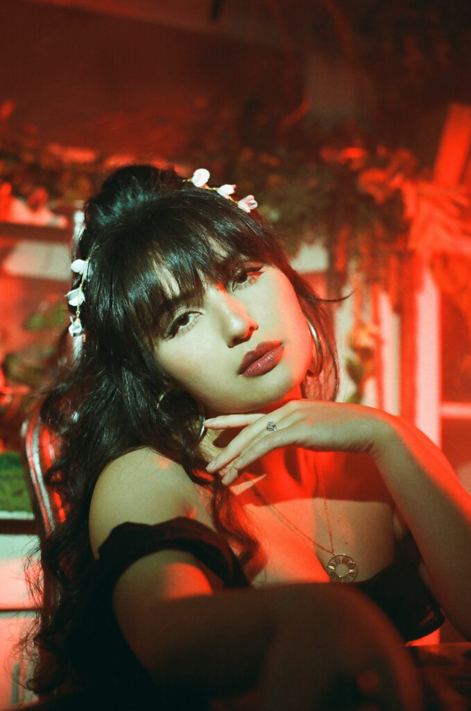 Niina Soleil shares new single ‘Flowers On Fire’