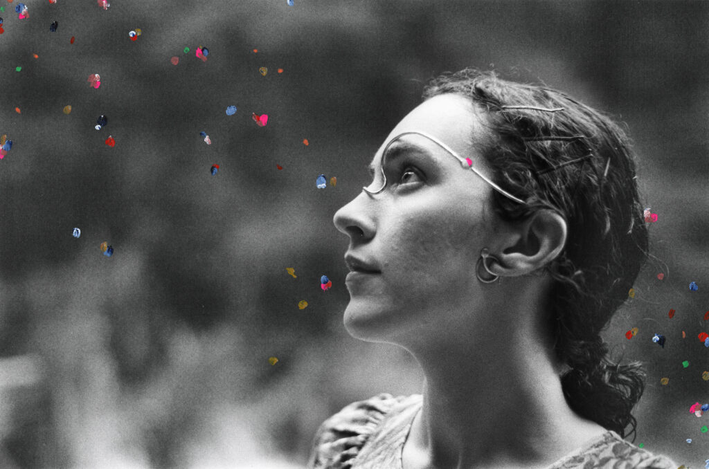 Núria Graham shares new single ‘Yes It’s Me, The Goldfish!’