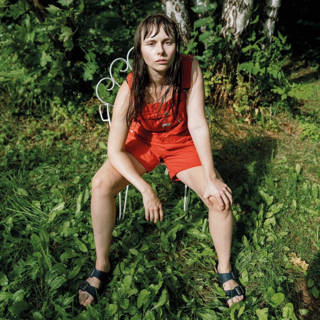 Siv Jakobsen announces new album Gardening and shares new single ‘Romain’s Place’