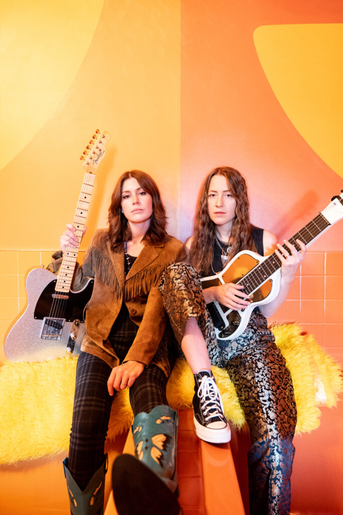 Larkin Poe share emotionally anthemic new song ‘Strike Gold’