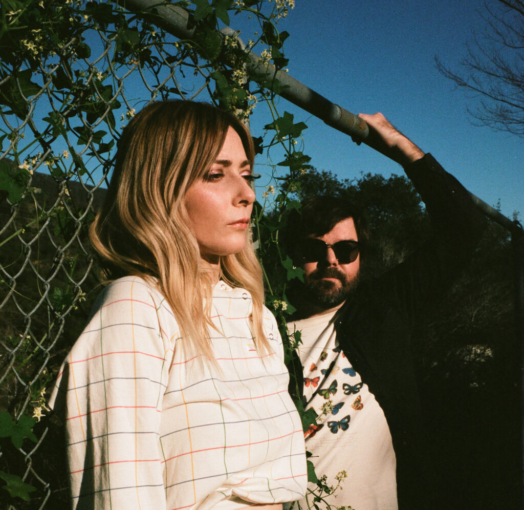 Mirrorball unveil new single ‘Tinsel For A Tear’