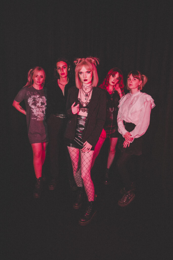 VENUS GRRRLS release autumnal anthem ‘Aries’