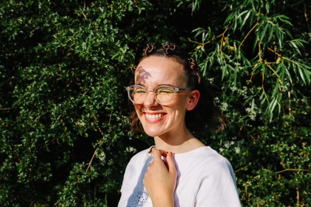 Morgan Harper-Jones shares new single ‘Swimming Upstream’