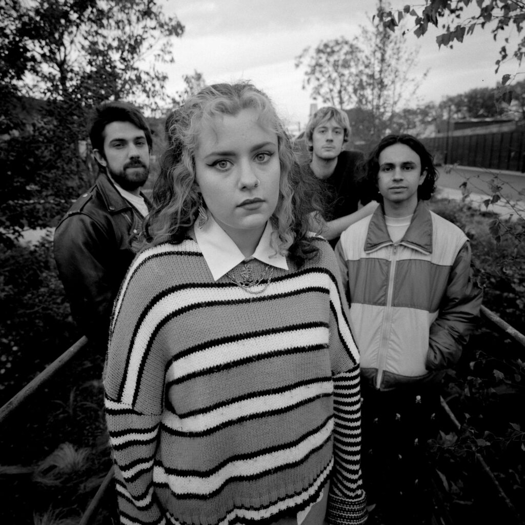 cruush release new single ‘Sombre By The Weekend’