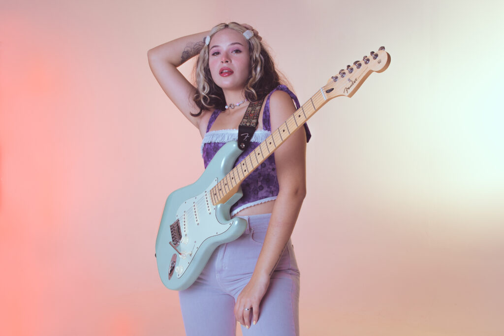 Maddie Moon releases new single ‘mon cher’
