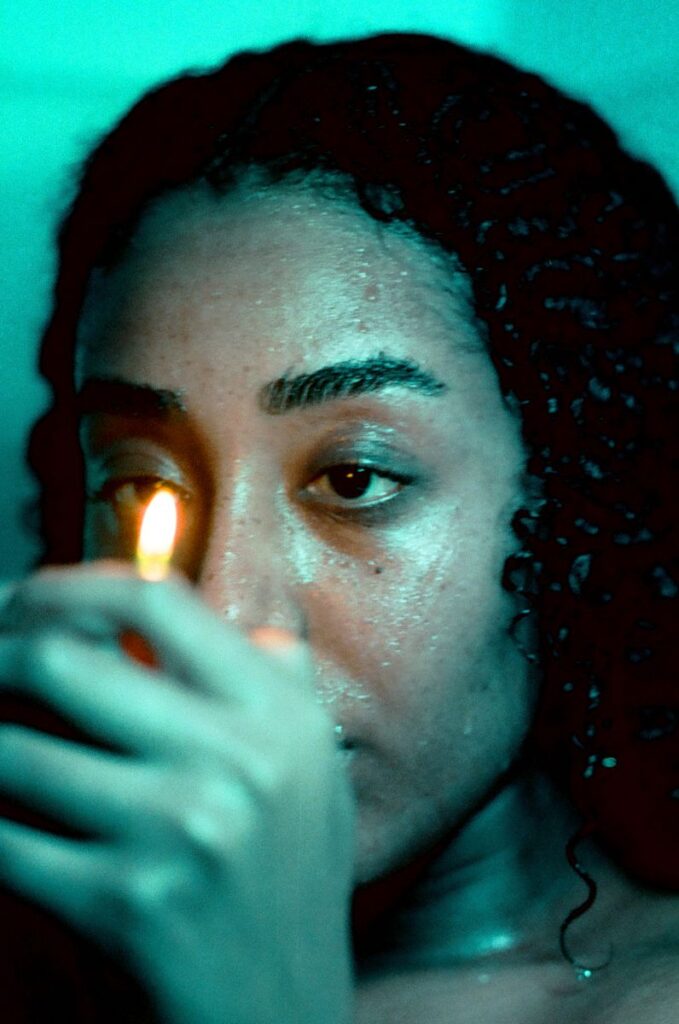 Abi Ocia shares moving new single ’30 Underwater’