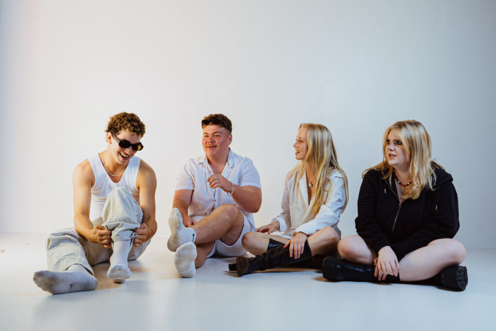 Detour release new riffed-out belter ‘Say The Word’