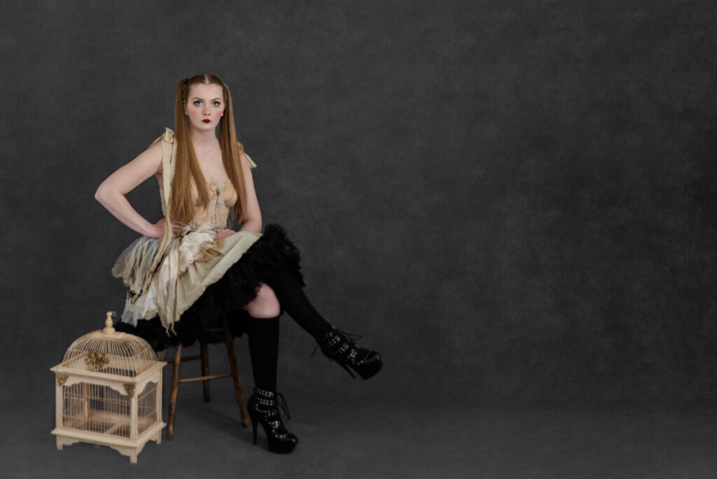Rebecca Lappa shares daring second single ‘Lolita’