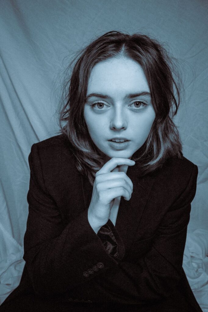 Tilly Louise releases new single ‘Make Me A Robot’
