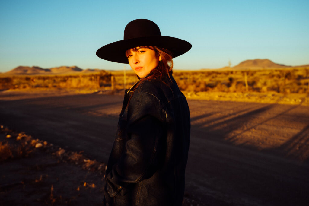 Jess Williamson shares new single/video ‘Chasing Spirits’