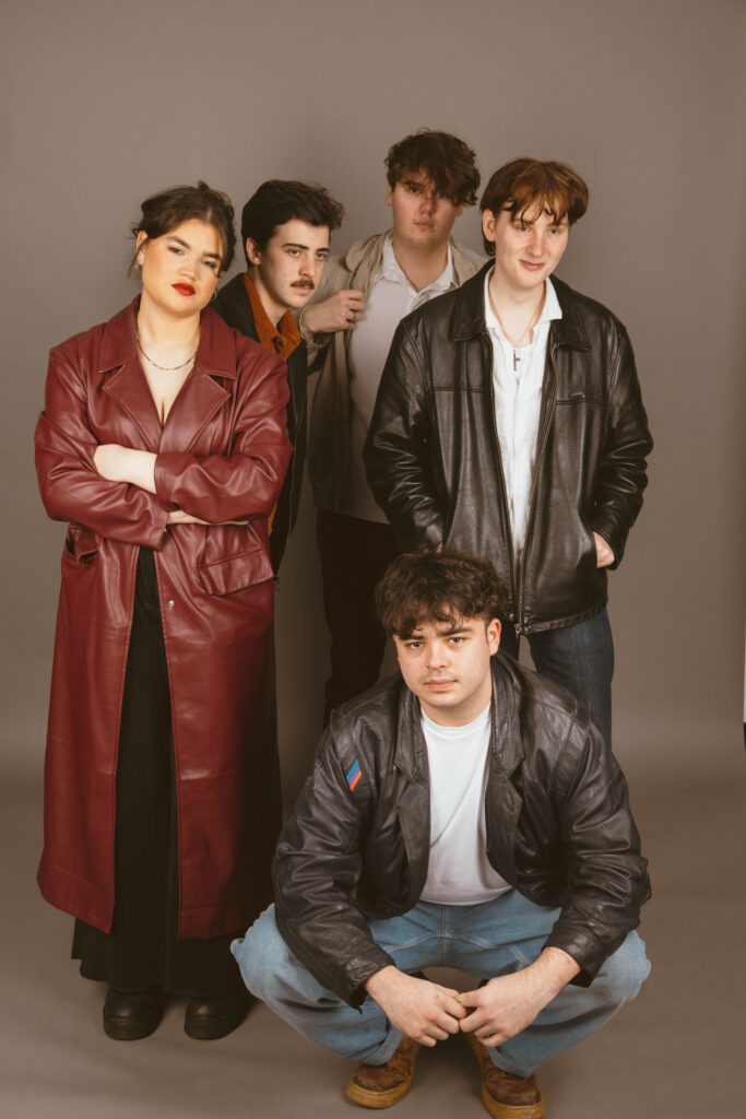The Redroom releases complex and colourful new single ‘The Woman From Nowhere’