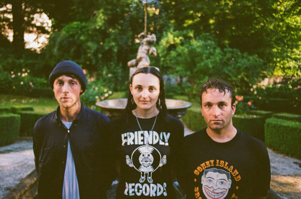 Minor Conflict announce debut EP Bright Lights, Dead City & share new single/video ‘White Ring Binder’