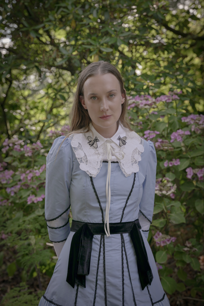 Allie Crow Buckley shares new single & video ‘Cowboy in London’