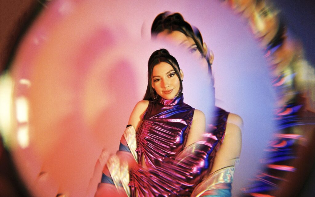 Melita hypnotises with groove-laden track ‘Crystal Logic’