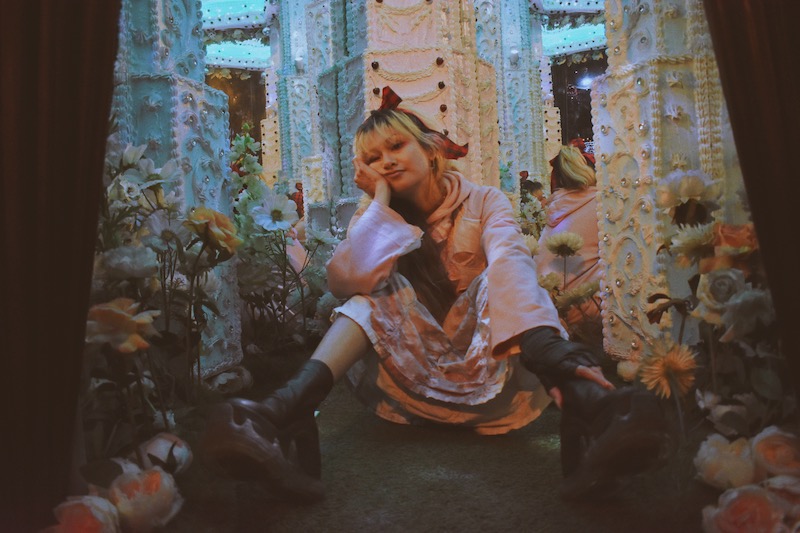 Read more about the article fussy drops satirical debut single ‘cute kawaii’