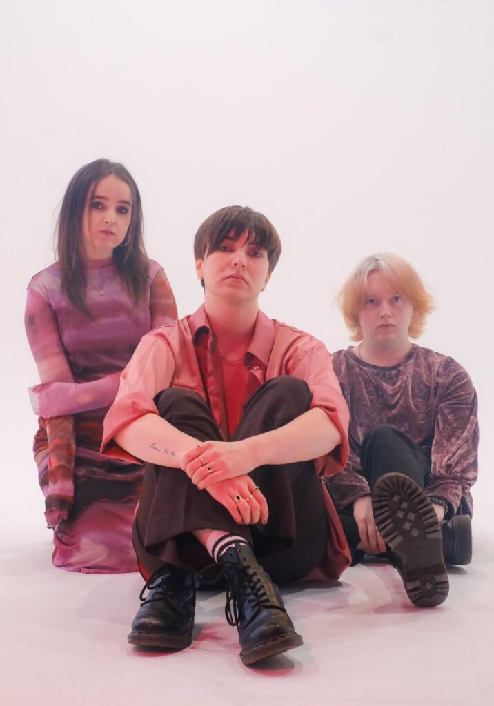 The Fae release gloriously jangly new single ‘do you mind if i miss you?’