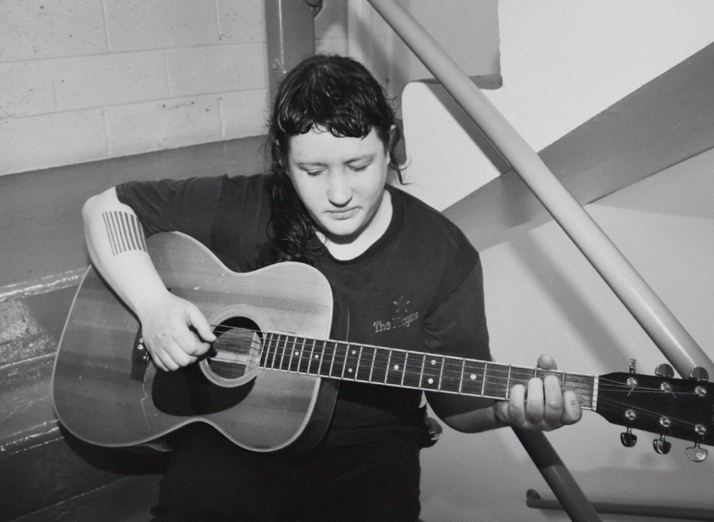 Joanna Sternberg shares new single ‘Stockholm Syndrome’