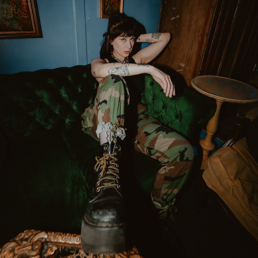 You are currently viewing America Jayne announces new EP, shares single ‘Eat You Up’
