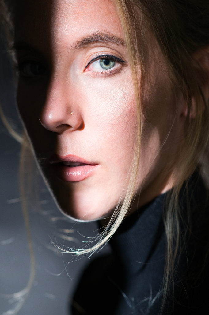 Surrender to Nicki Wells’ lullaby of reassurance, ‘The Night’