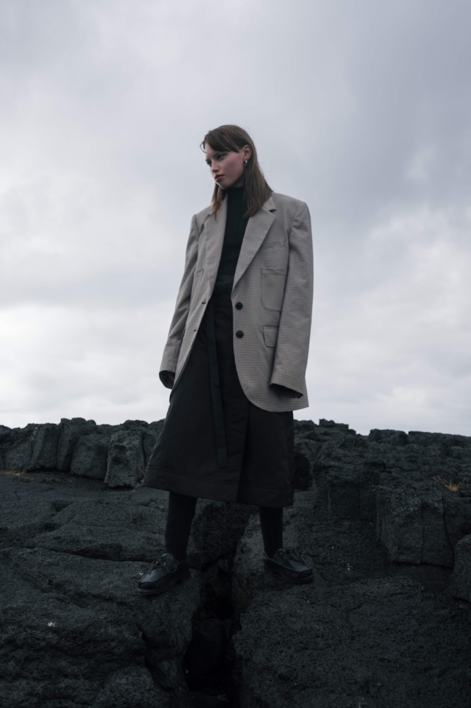 Hera Lind shares enchanting new single ‘hungry lion’