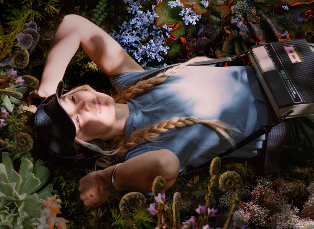 Laura Misch reveals new single ‘Hide To Seek’