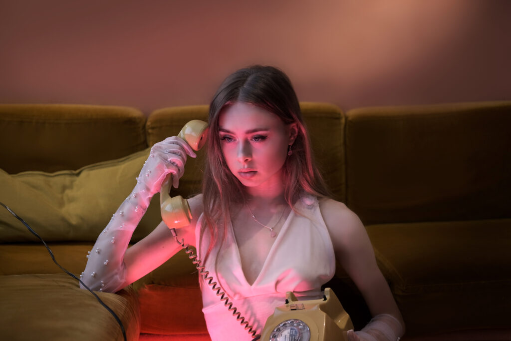 Erin LeCount unveils latest single ‘Heartbreak Hotel’