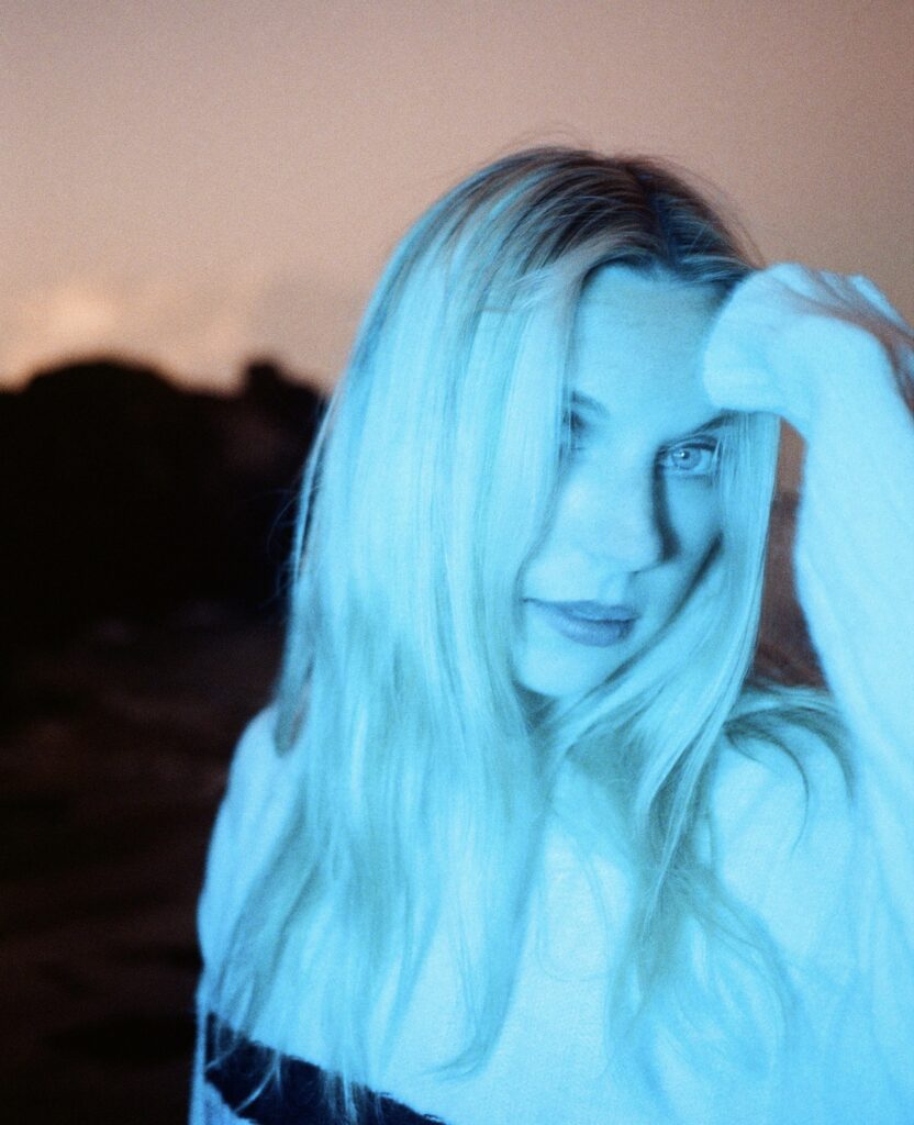 Lucy Gaffney shares new single ‘Just Friends’