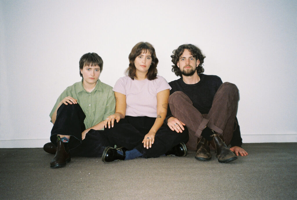 Hot Glue glisten with angst and abandonment in indie-heater ‘Roadkill’