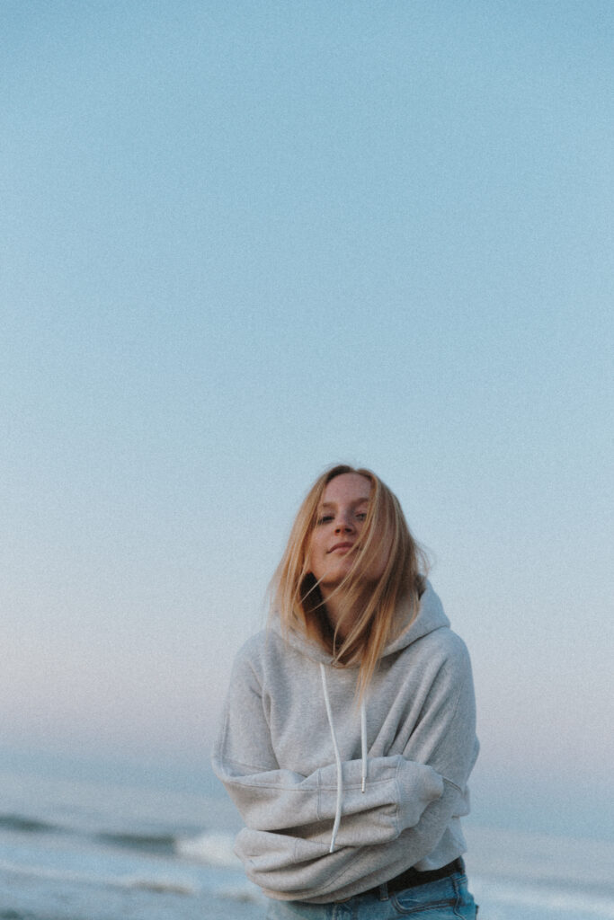 Eva Snyder releases new single ‘voldemort’
