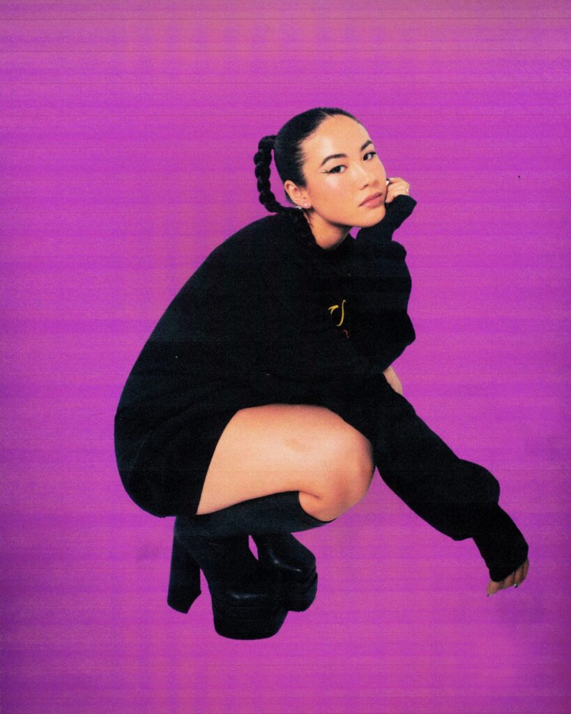 Emei shares her latest track ‘Don’t Know About The World’