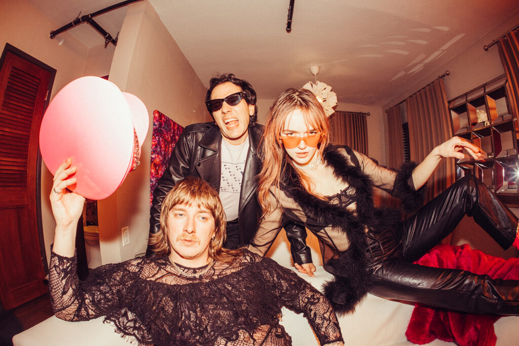 Biblioteka anounce new EP, Kikimora & share new single/video, ‘She’s Bad’
