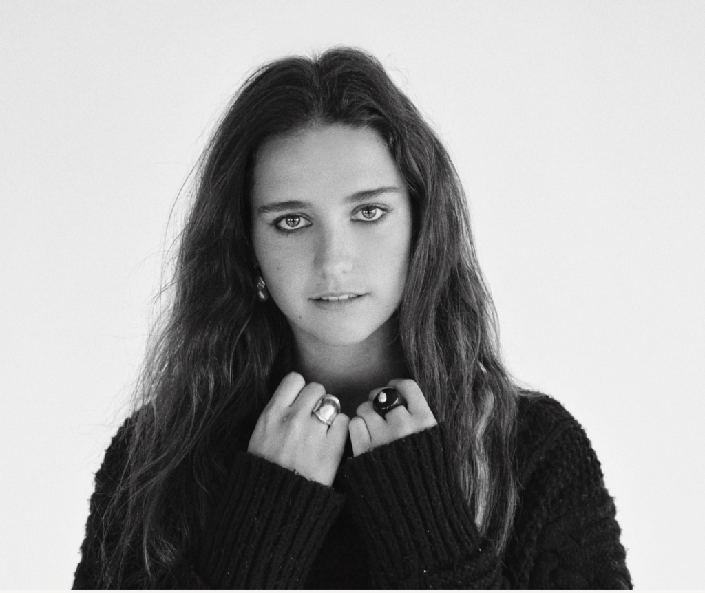 Lila Dupont shares wistful new single and video ‘Dance and Smoke and Sing’